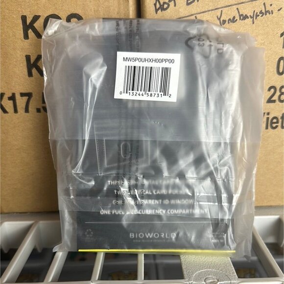 Hunter x Hunter Anime Gon Freecs Bi-Fold Wallet - Picture 8 of 8